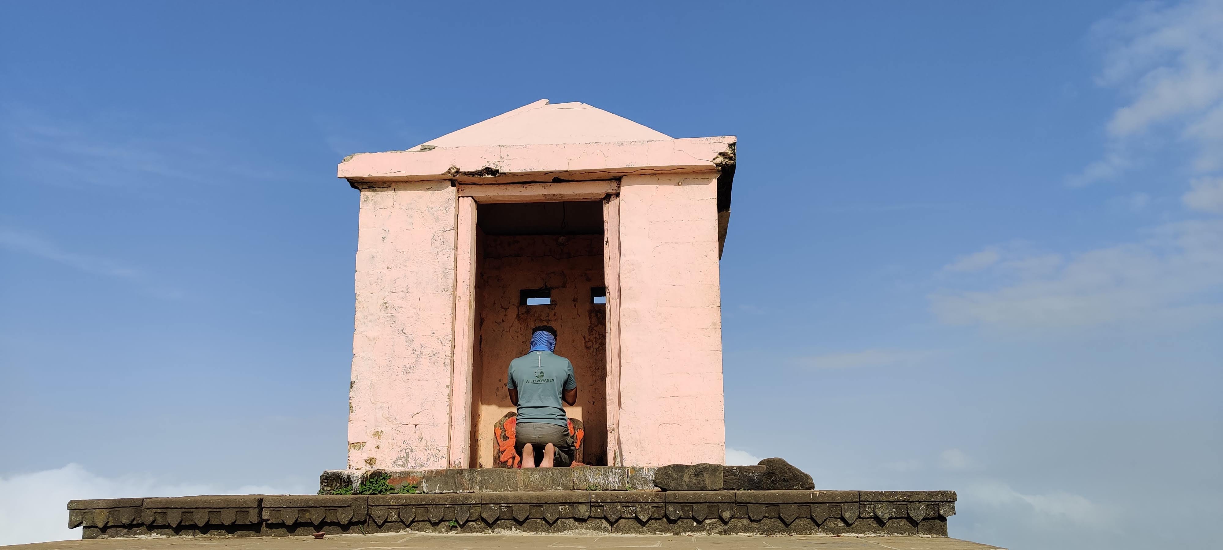 Salher Fort Trek Guide 2026: Route, Difficulty, Best Time & Travel Tips
