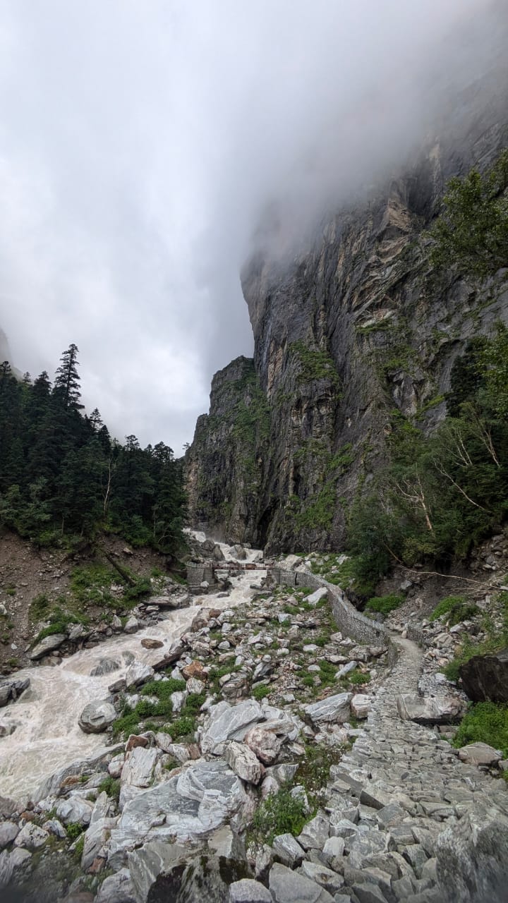 Valley of Flowers Trek - Image 3